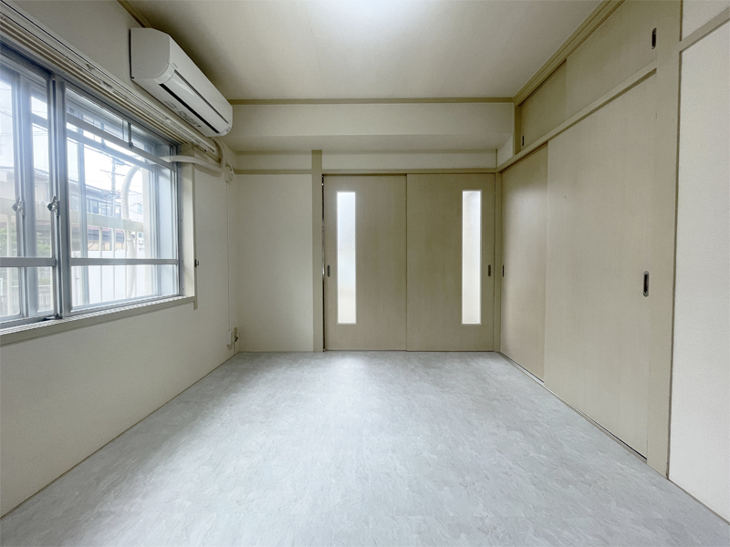 アシスト第5金沢マンションの居間写真