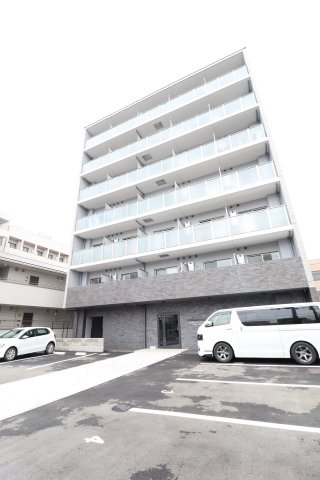建物外観　外観は落ち着いています