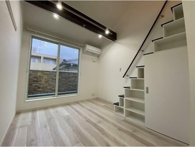 居室・リビング　開放感のあるゆったりとしたお部屋です♪