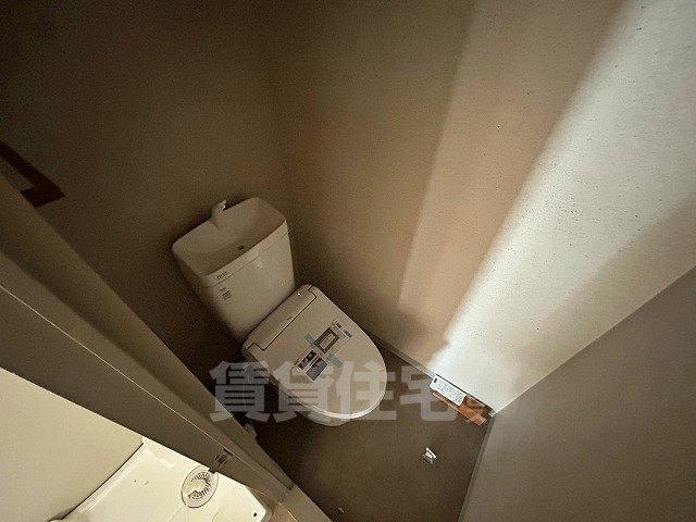 地下鉄中央線 深江橋駅 徒歩3分 8階建 築36年のトイレ写真