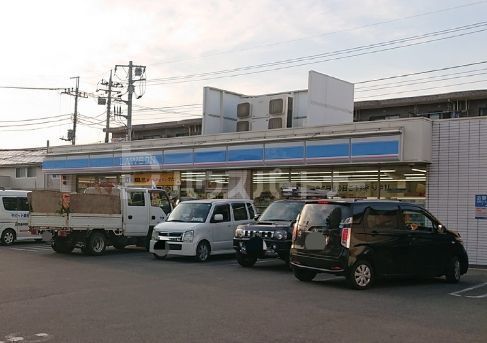 コンビニ　ローソン松戸常盤平店（コンビニ）まで40m