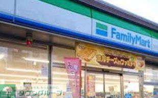 コンビニ　ファミリーマート生江三丁目店（コンビニ）まで220m