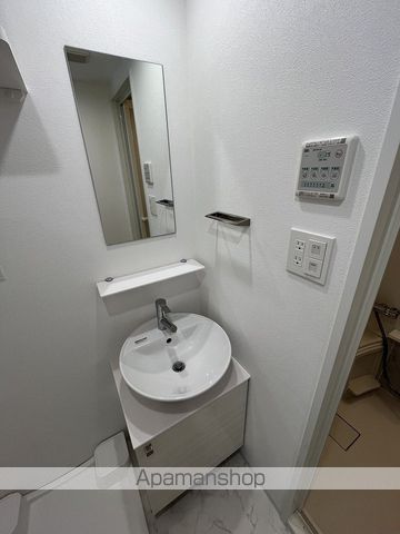 地下鉄御堂筋線 中津駅 徒歩6分 15階建 築3年の内装写真