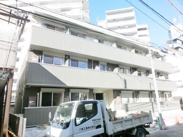 建物外観　最寄りは人気の東中野です