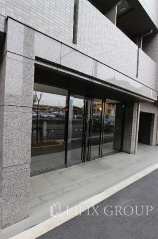 エントランス　清潔なエントランスです