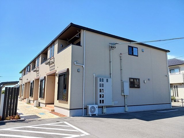 建物外観　落ち着いた雰囲気の外観です
