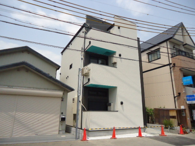 建物外観　きれいな外観