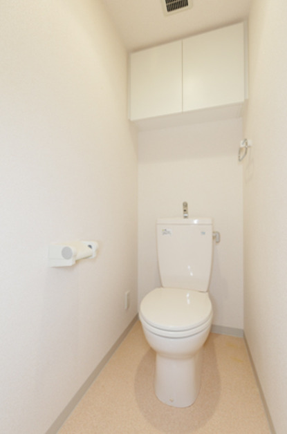 都営新宿線 浜町駅 徒歩6分 7階建 築22年のトイレ写真