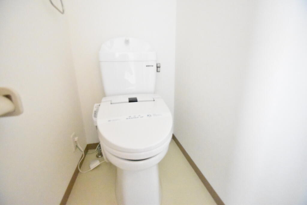 広島電鉄江波線 舟入町駅 徒歩2分 10階建 築12年のトイレ写真