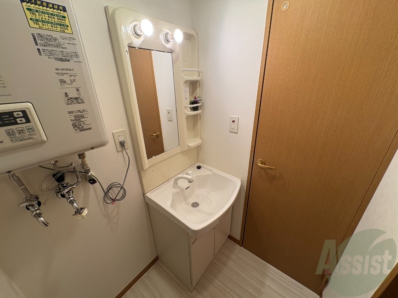 札幌市電 西線６条駅 徒歩6分 4階建 築23年の内装写真