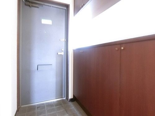 玄関　ゆったりとした玄関です