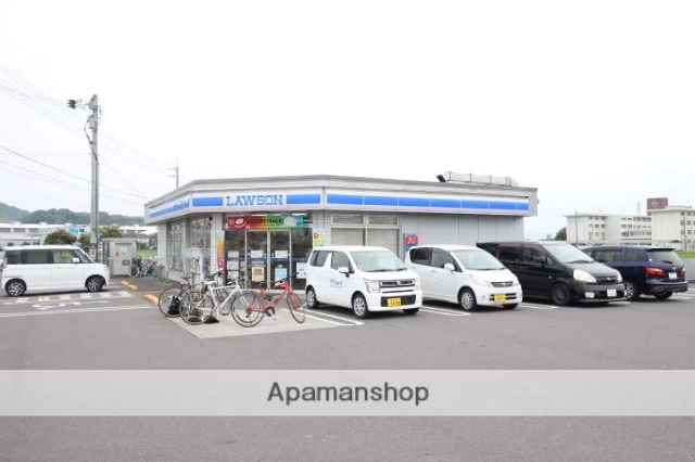 コンビニ　ローソン南国岡豊町中島店（コンビニ）まで889m