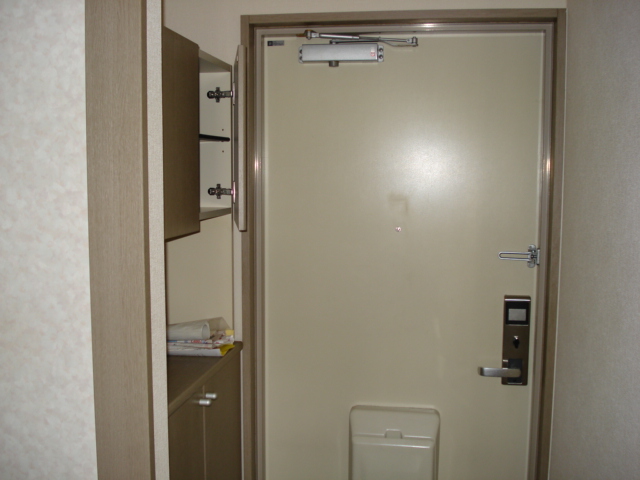 玄関　玄関（イメージ）