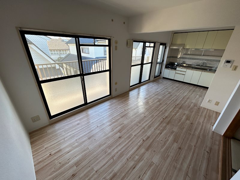 3LDK Mansion in Nishinomiya, Hyogo — photo 3 of 3