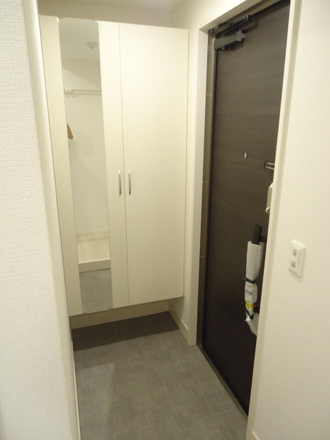 玄関　玄関（トールタイプのシューズボックス）