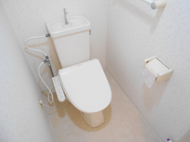トイレ　ウォシュレットが新設されています