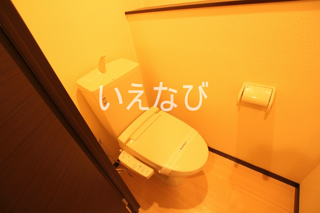 ＪＲ赤穂線 伊部駅 徒歩9分 2階建 築13年のトイレ写真