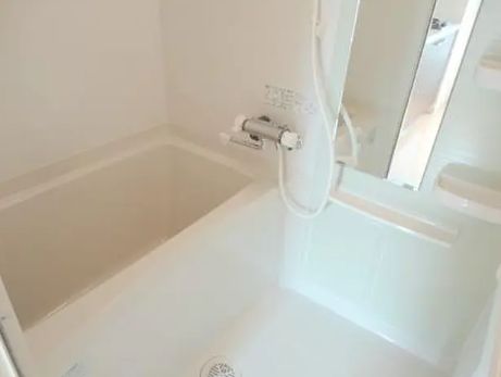 バス・シャワールーム　参考写真：別部屋タイプ