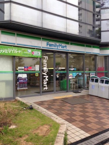 コンビニ　ファミリーマート 西神南店（コンビニ）まで2034m