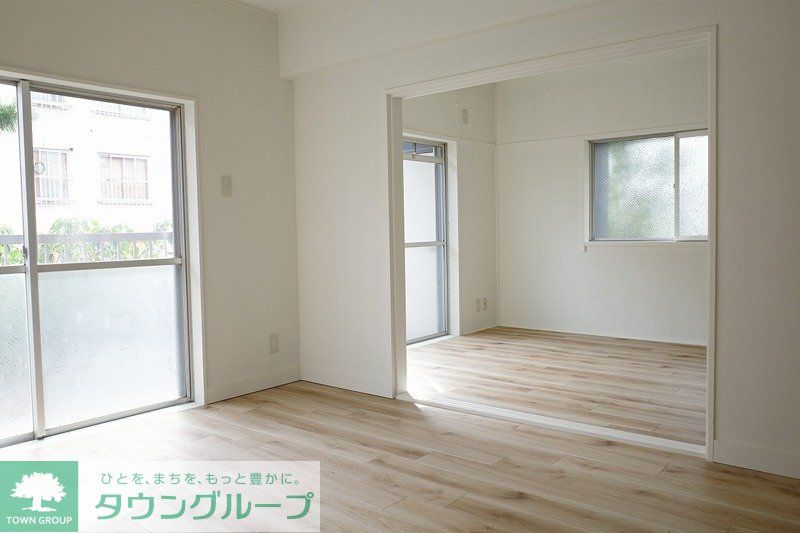 宮谷ハイツの居間写真