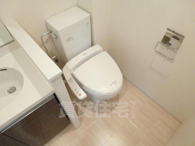 地下鉄谷町線 天王寺駅 徒歩4分 11階建 築19年のトイレ写真