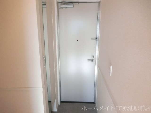 玄関　玄関（イメージ）