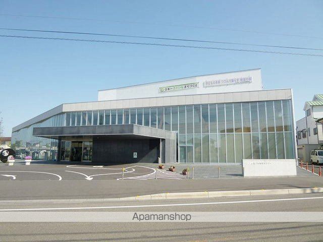 役所　坂ノ市支所（役所）まで1100m
