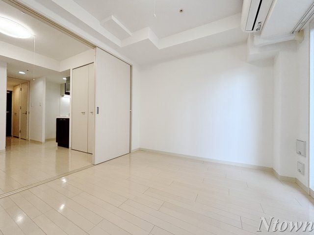 その他　明るい洋室です