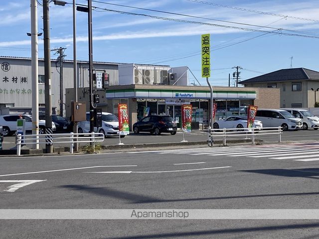 コンビニ　ファミリーマート大垣築捨町二丁目店（コンビニ）まで779m