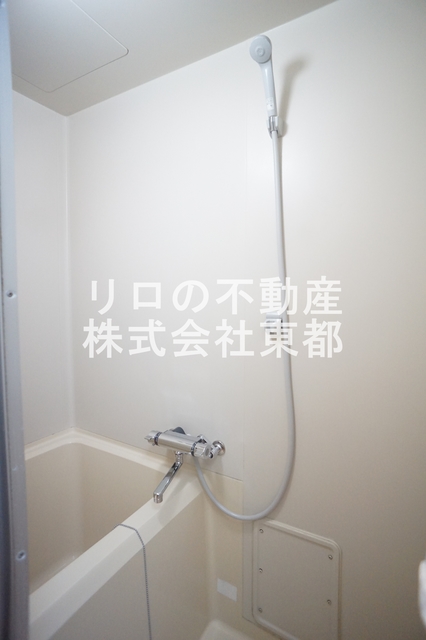バス・シャワールーム　バストイレ別！