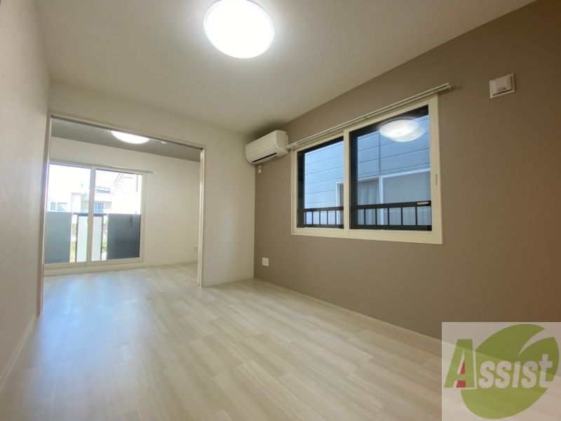 居室・リビング　広くてキレイなお部屋が広がっていて、充実した生活が送れそう。