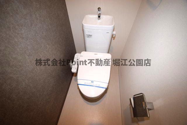 地下鉄千日前線 阿波座駅 徒歩10分 10階建 築8年のトイレ写真