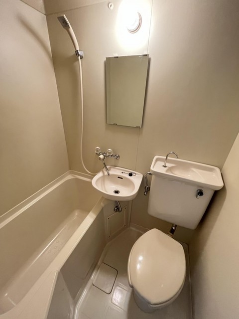 バス・シャワールーム　別部屋写真※現況優先