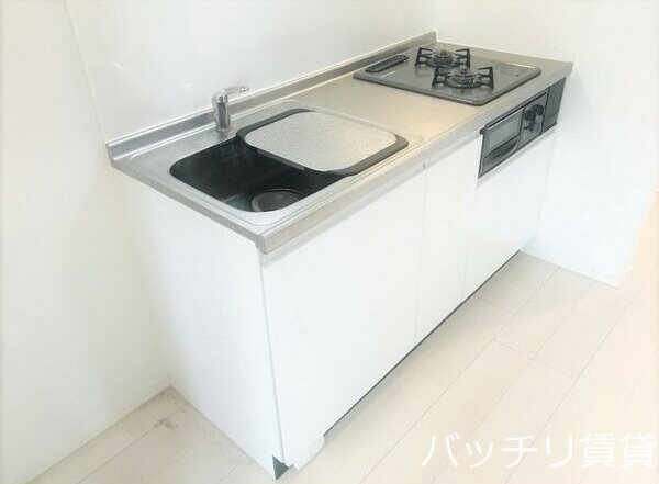 キッチン　画像は同型タイプの為現状を優先致します。