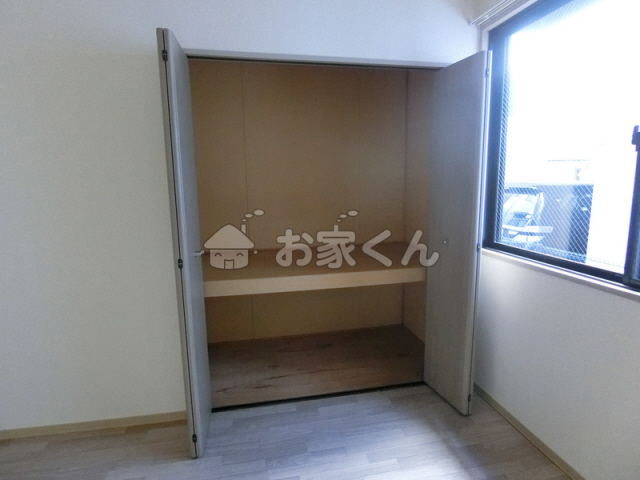 収納　クローゼット