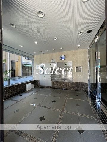 ＪＲ東海道本線 横浜駅 徒歩11分 9階建 築18年の外観写真