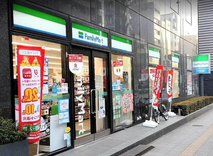 コンビニ　ファミリーマート 蔵前店（コンビニ）まで559m
