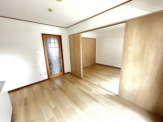 居室・リビング　※別部屋の写真です