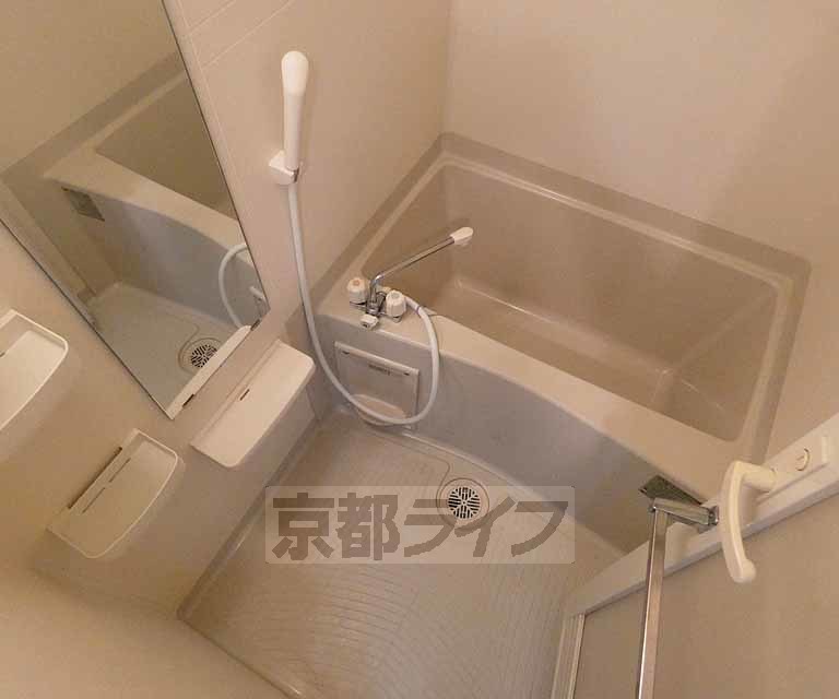 バス・シャワールーム　シンプルなバスです。