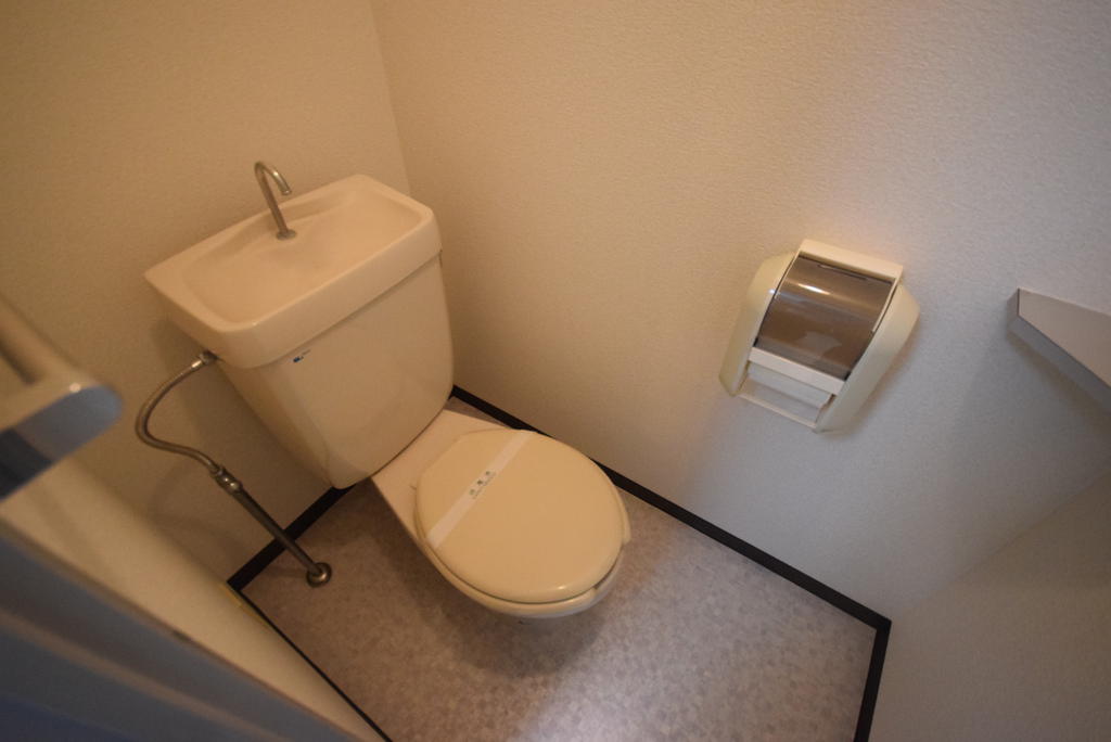 グラード柏原のトイレ写真