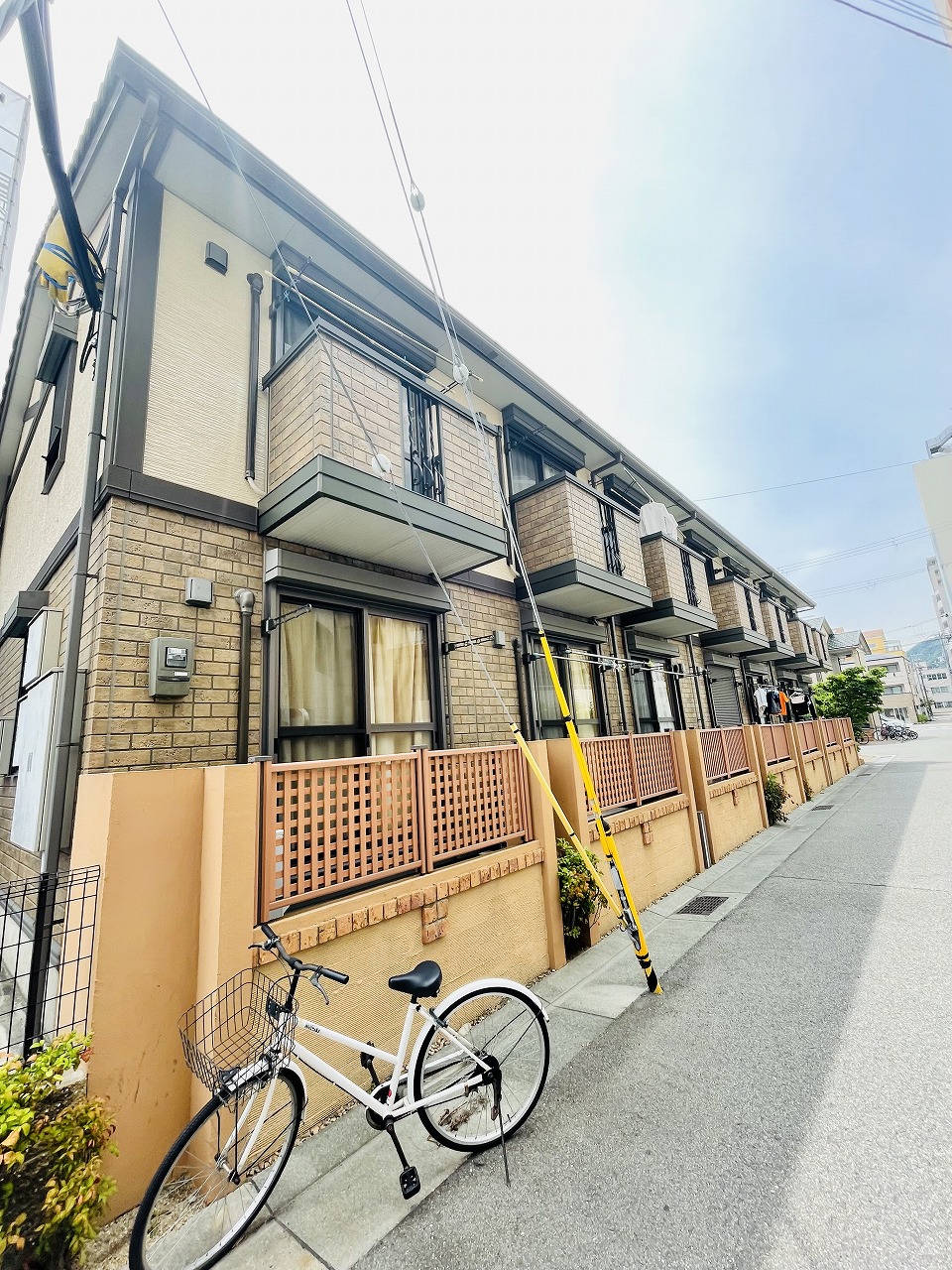 神戸市長田区松野通のアパートの建物外観