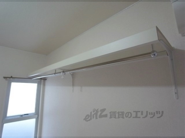 収納　吊り収納