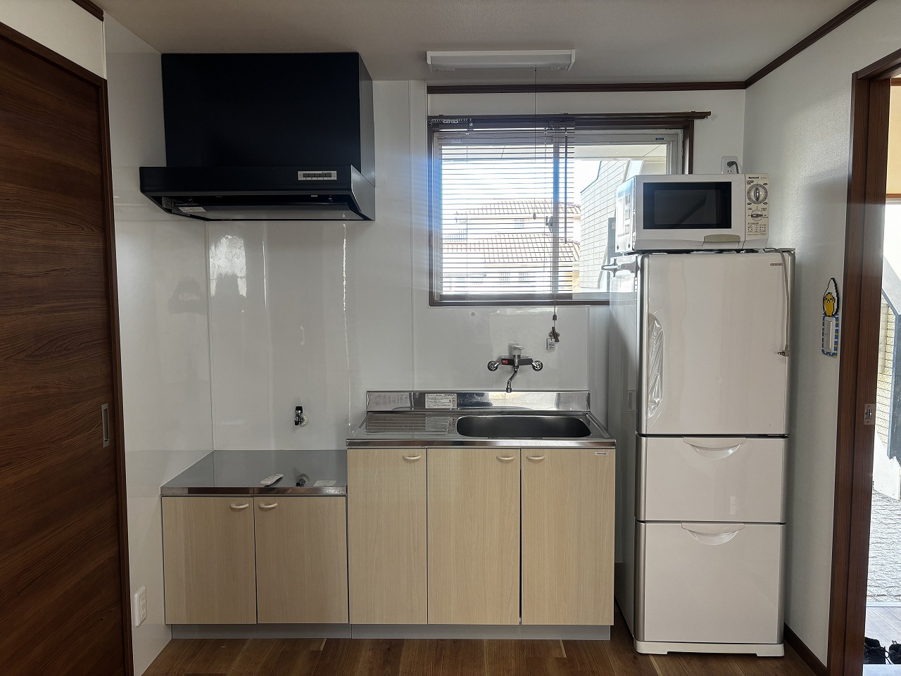 キッチン　冷蔵庫と電子レンジは残置物です