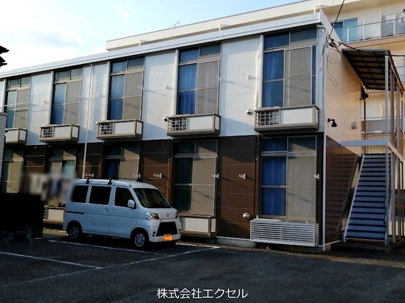 建物外観　京王堀之内駅徒歩4分の便利な場所です。