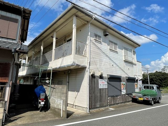 竹内荘・店舗IIの建物外観