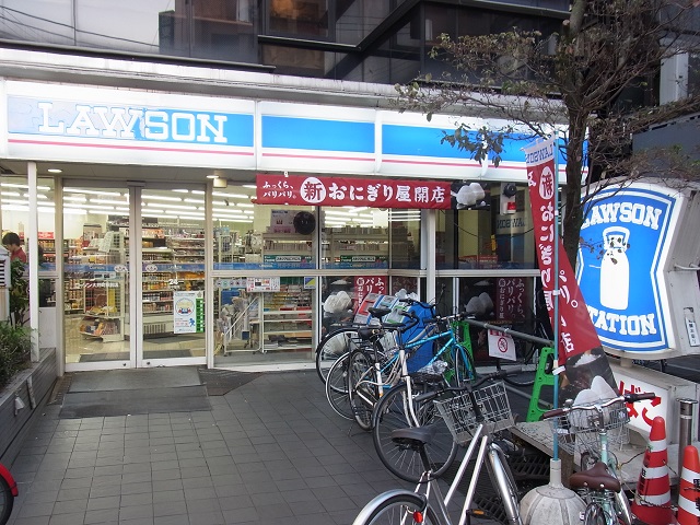 コンビニ　ローソン大井町駅前店（コンビニ）まで174m