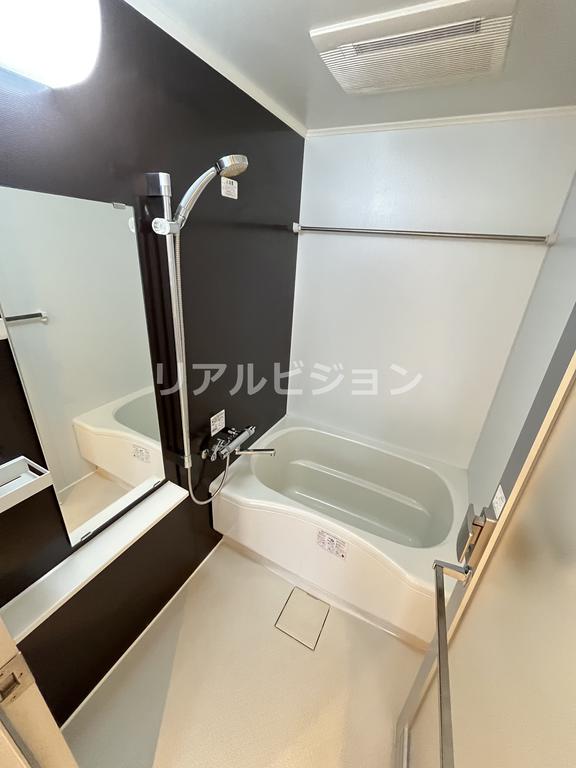 バス・シャワールーム　別部屋参考写真