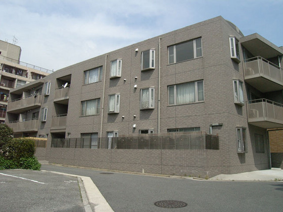 広島市西区大宮のマンションの建物外観