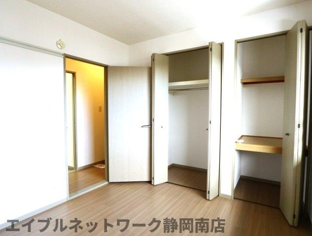 収納　十分な収納スペースがあります