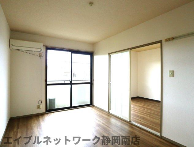 居室・リビング　ゆったり過ごせるリビングです